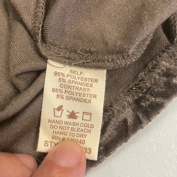 Mystree Womens Velour Pullover Top Tie Hem Long Sleeve Rhinestone Brown/Multi S - Picture 9 of 9